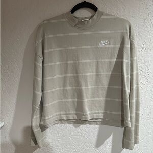 Nike stripped crop top